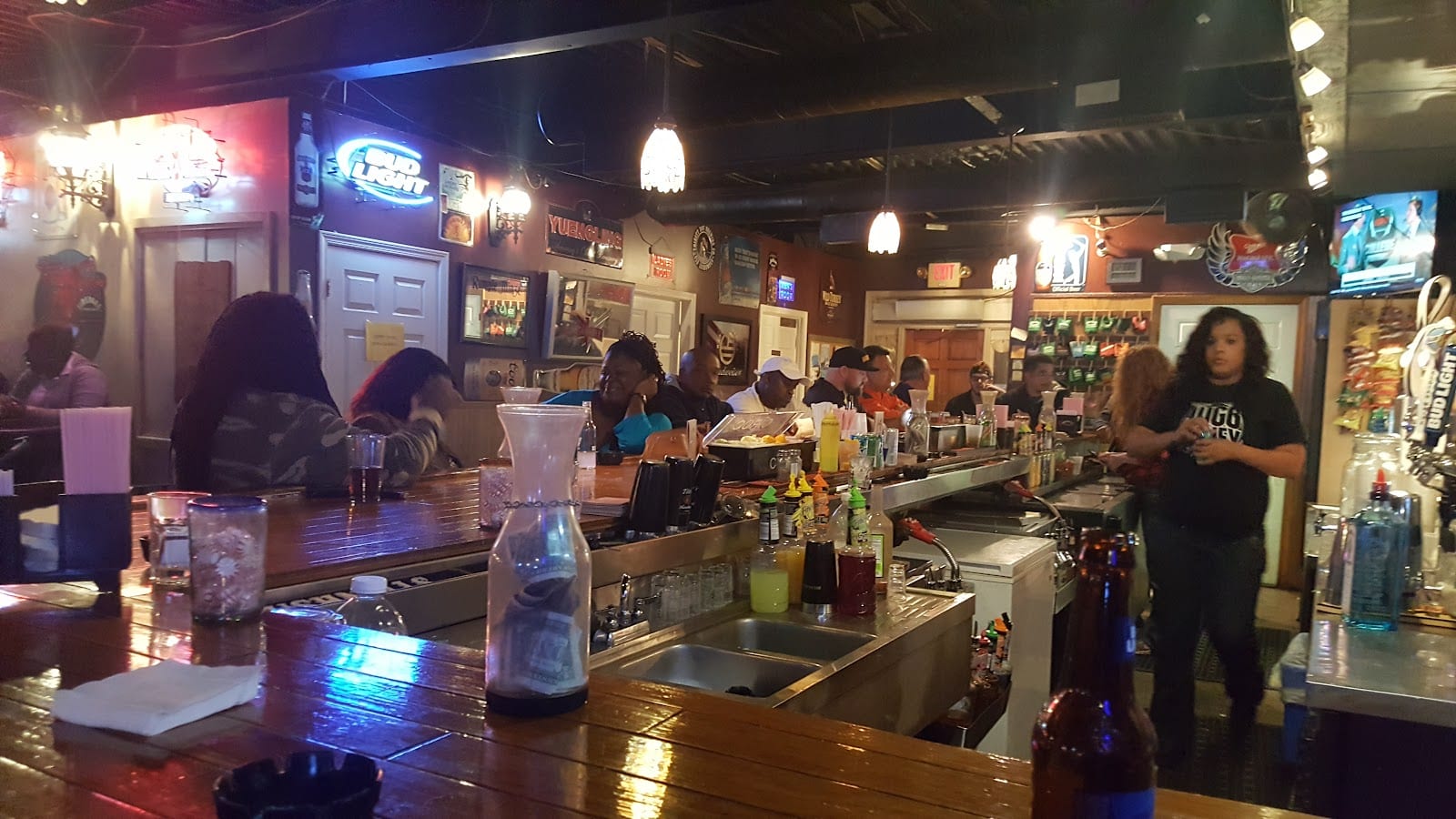 Simons Bar & Grill, photo 2