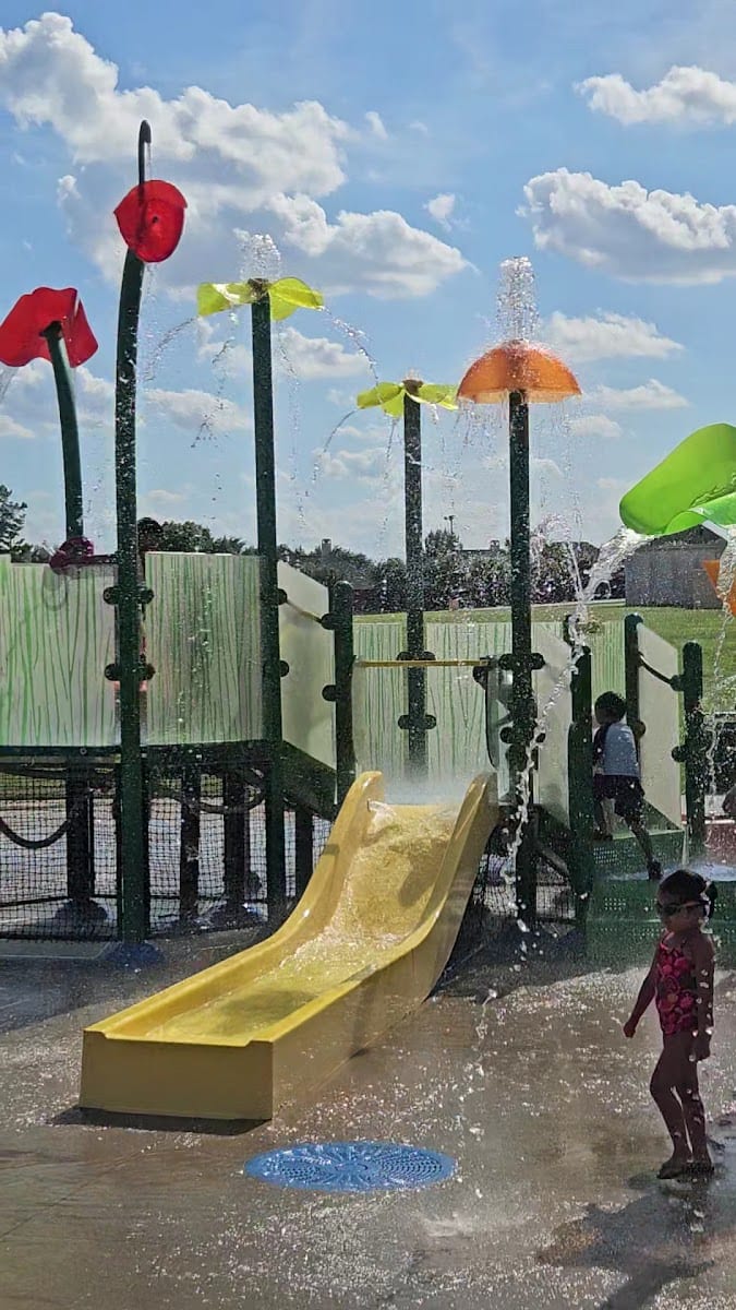 Oak Hills Splash Park, photo 2