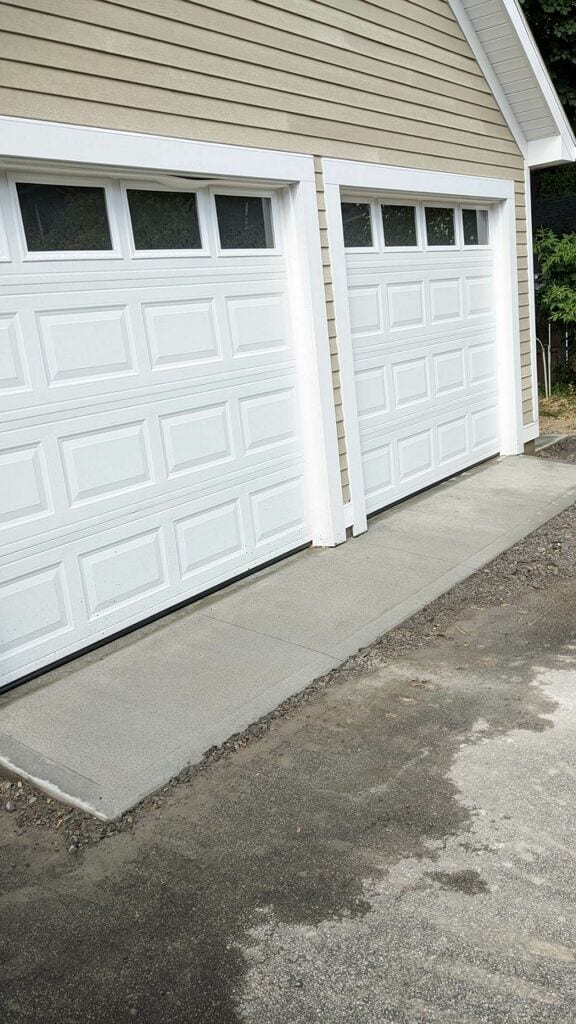 She's Concrete, photo 3