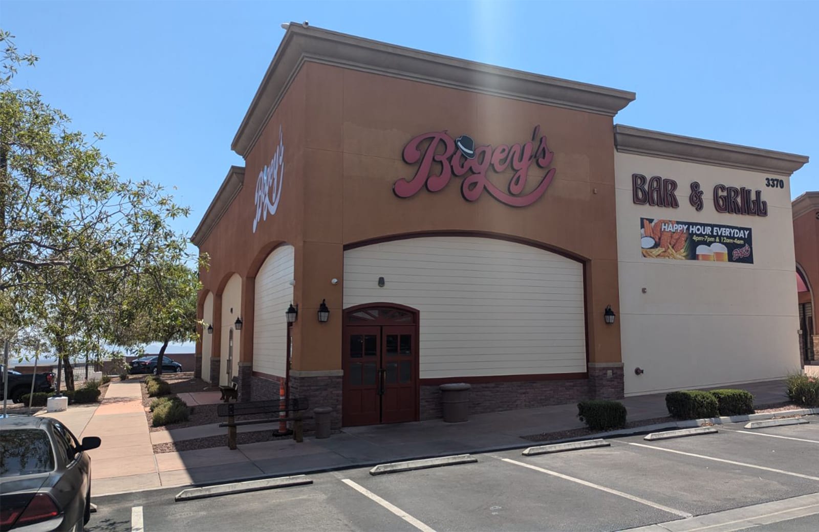 Bogeys Bar & Grill West, photo 2