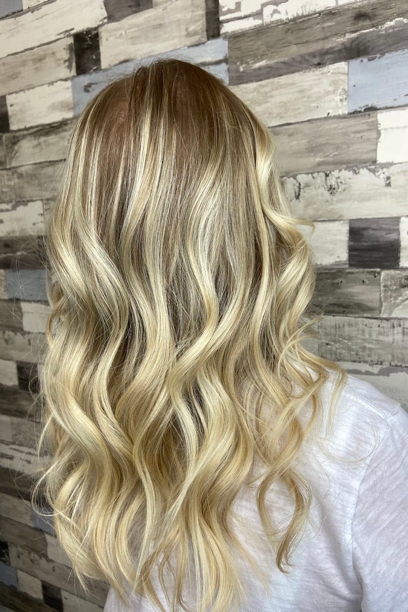 Salty Blondes, photo 2