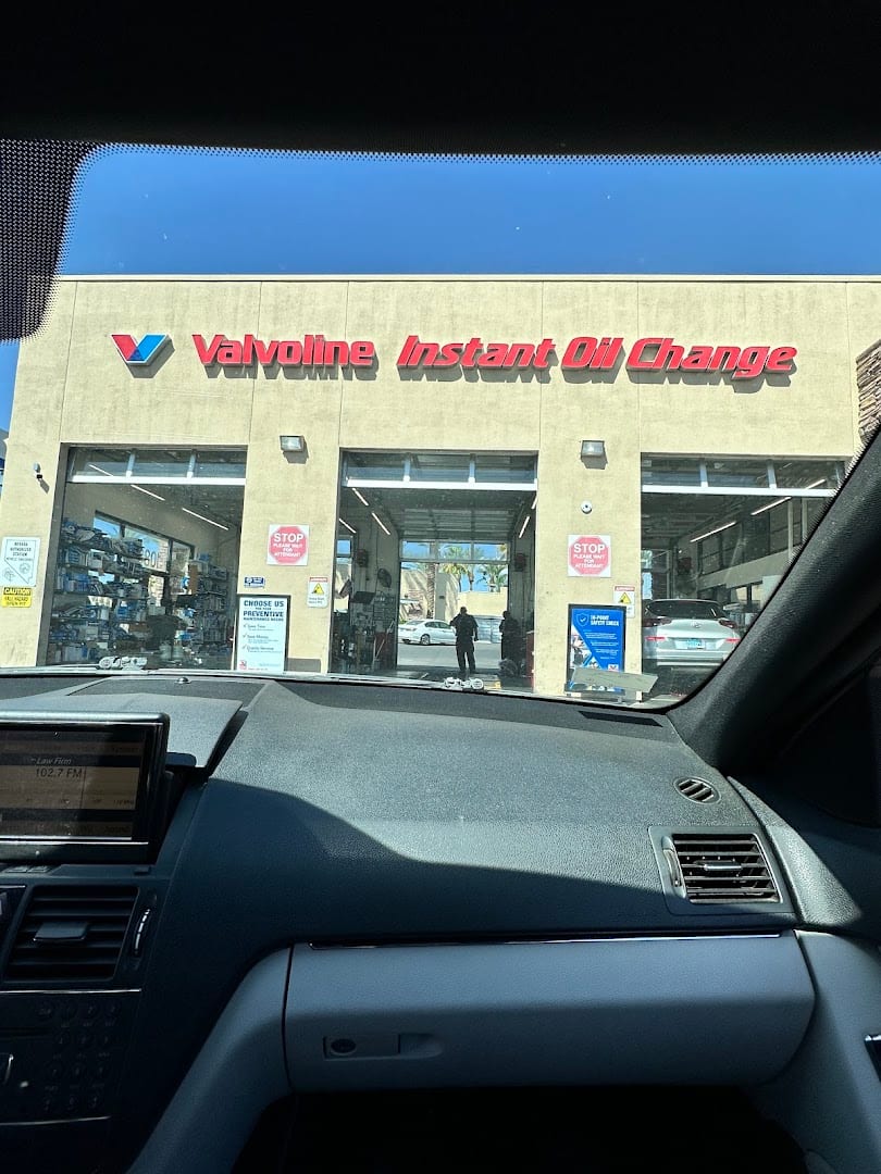 Valvoline Instant Oil Change, photo 3