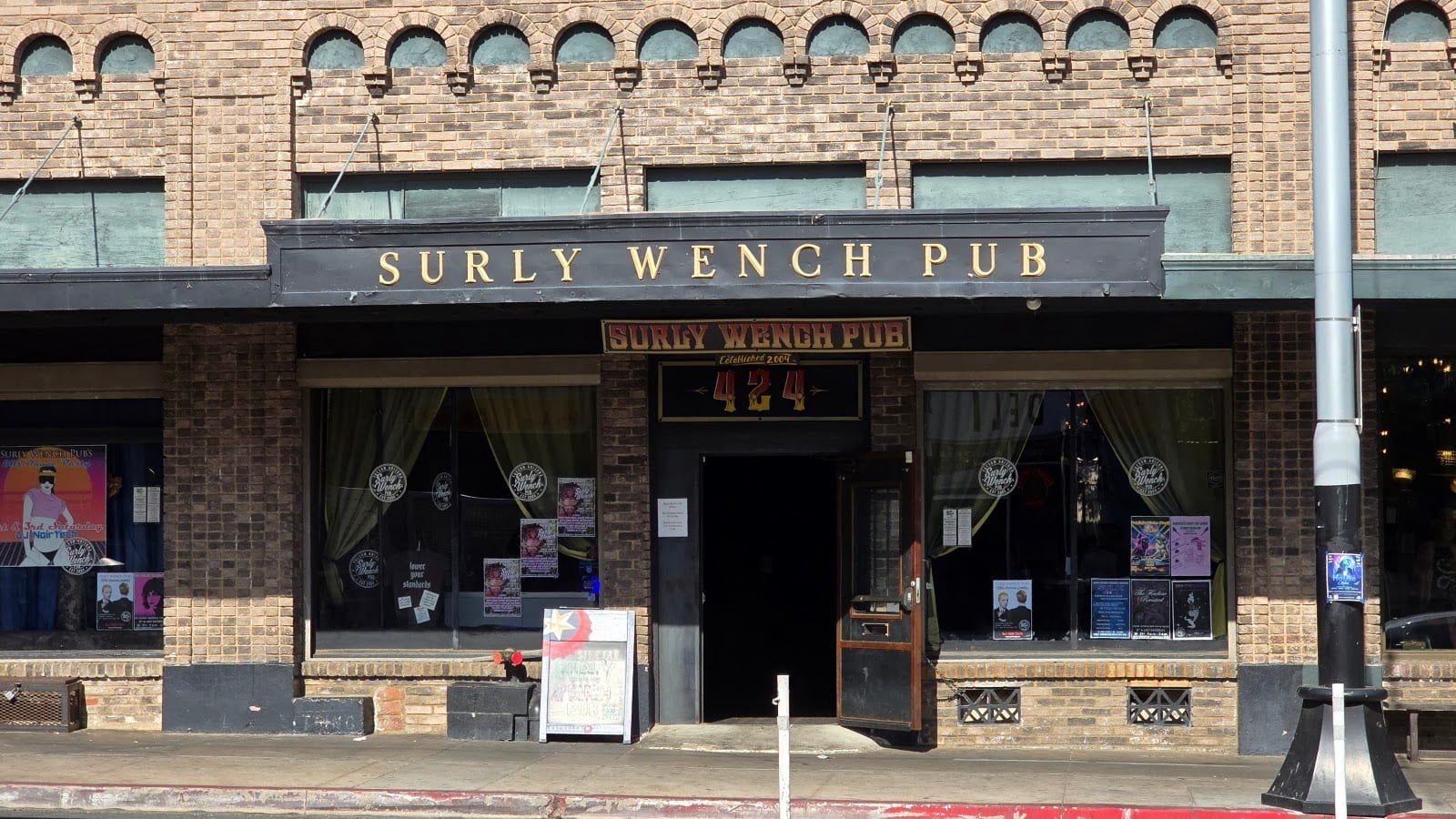 Surly Wench Pub, photo 2