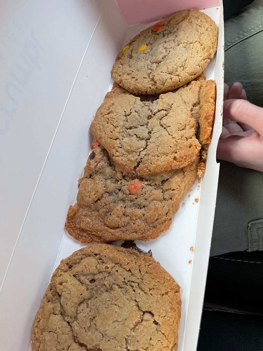 Crumbl Cookies, photo 4