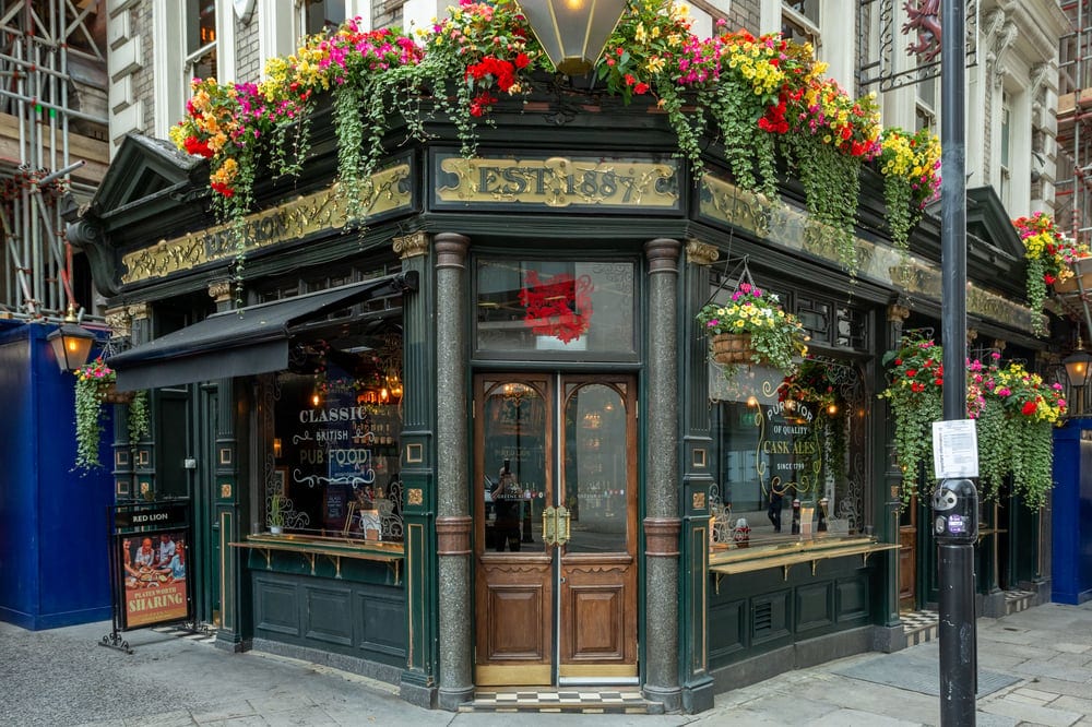 Red Lion, photo 3