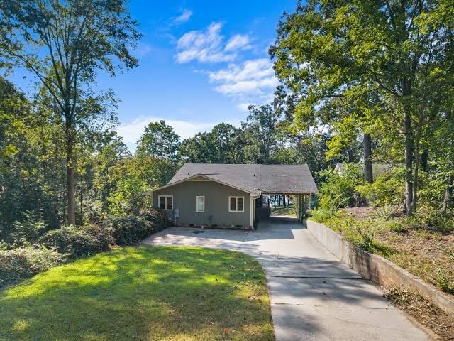 Lakefront Family Fun 15 Min from Clemson
