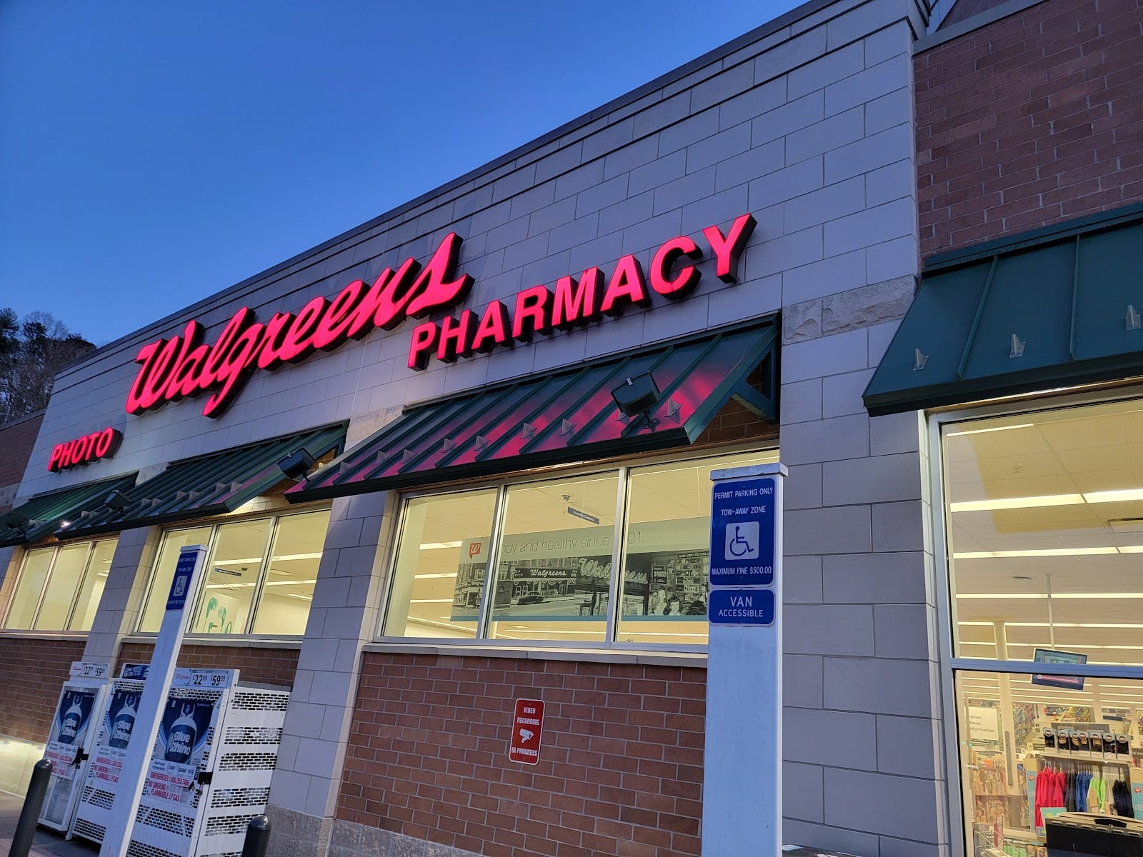 Walgreens Pharmacy, photo 2