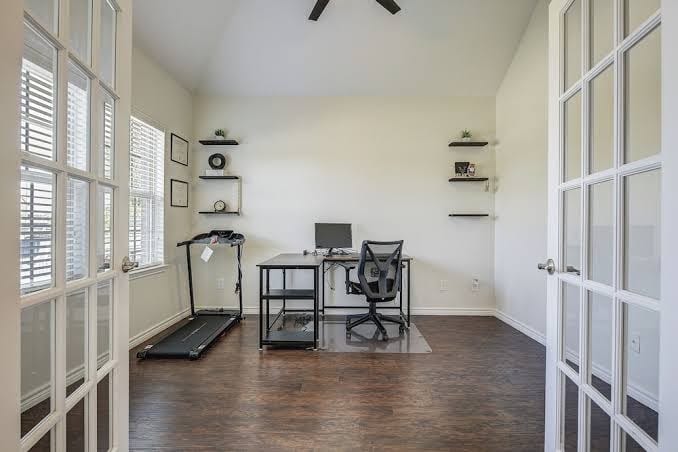 Luxury 5BR Retreat w/ Office, Wine Bar, Gym + Barn, photo 3