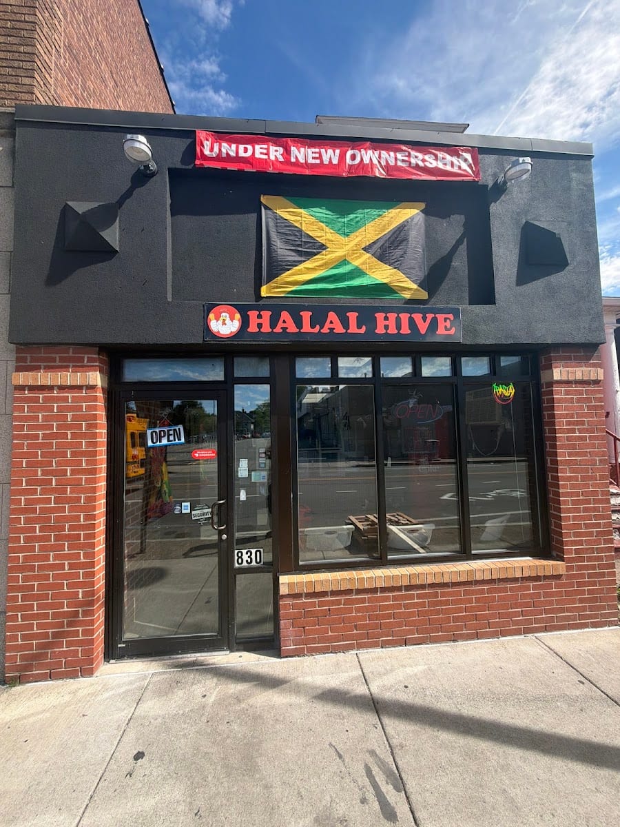 Halal Hive (Jamaican-American Cuisine)