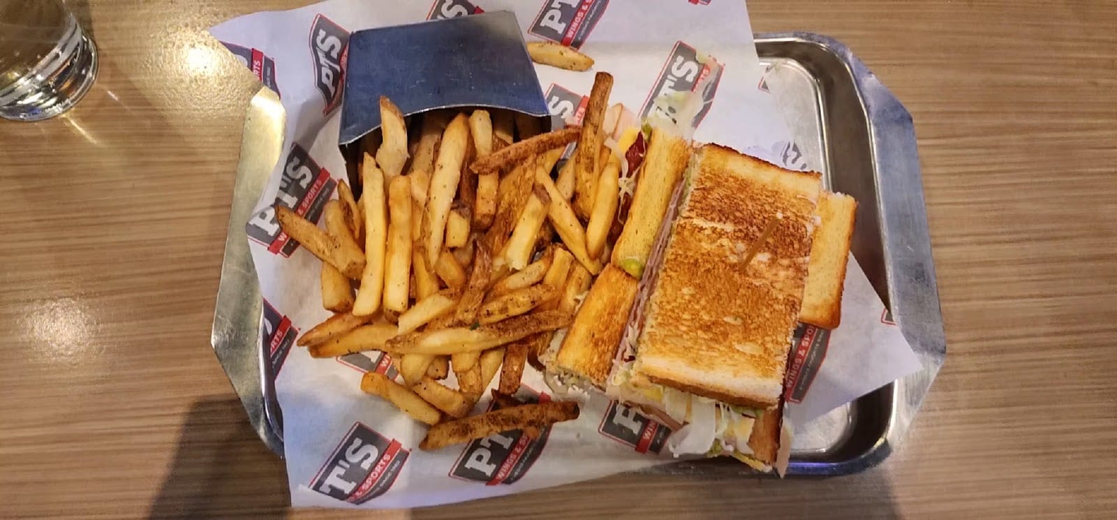 PT's Wings & Sports, photo 3