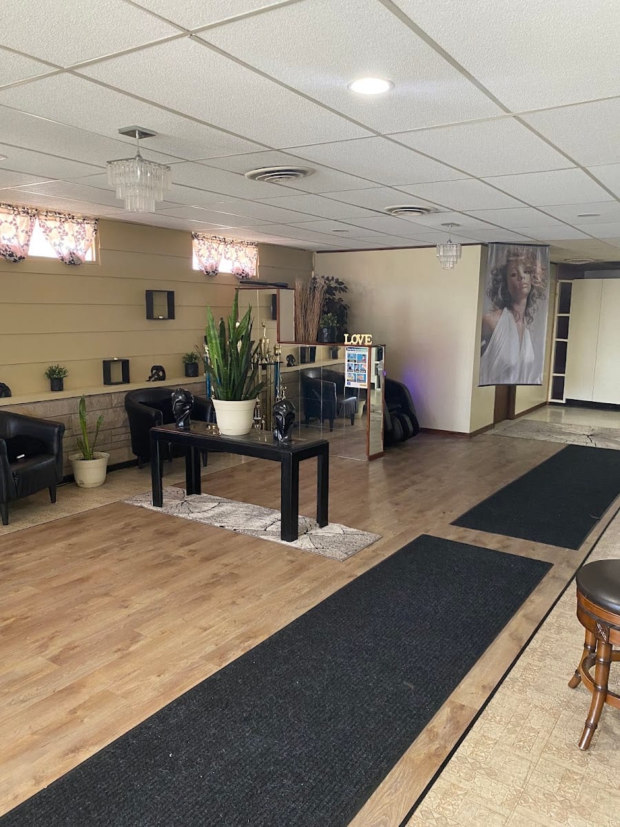 Optimistic's Enterprise Full Service Beauty & Barber Salon