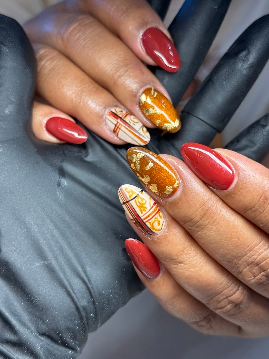 Mia's Beauty Nail Art & Spa