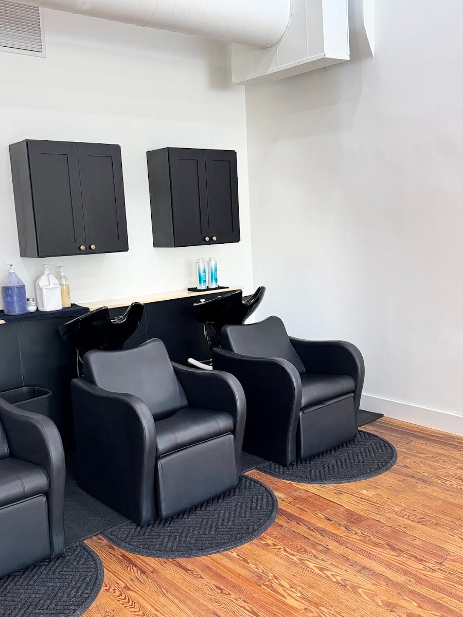 Salon On The Square, photo 3