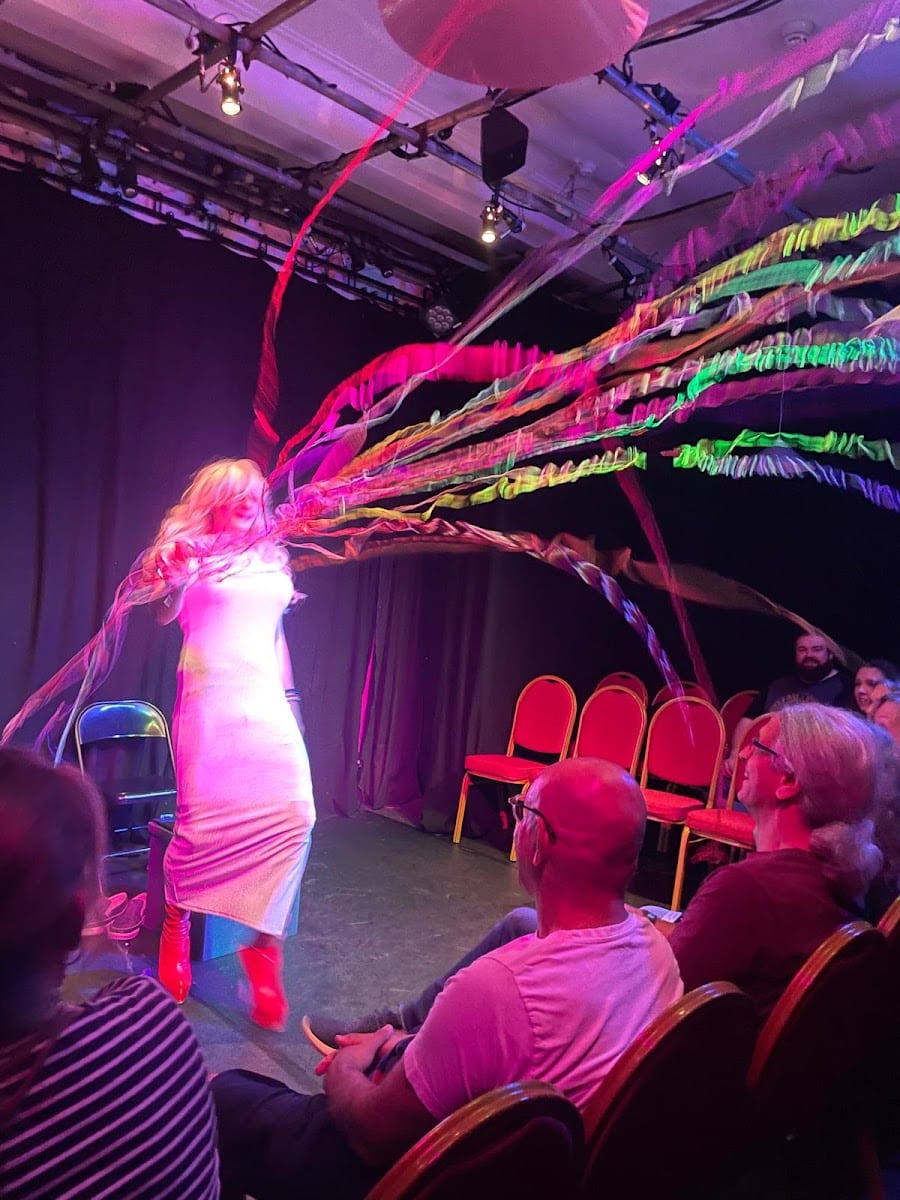 Gazelle Theatre, photo 3