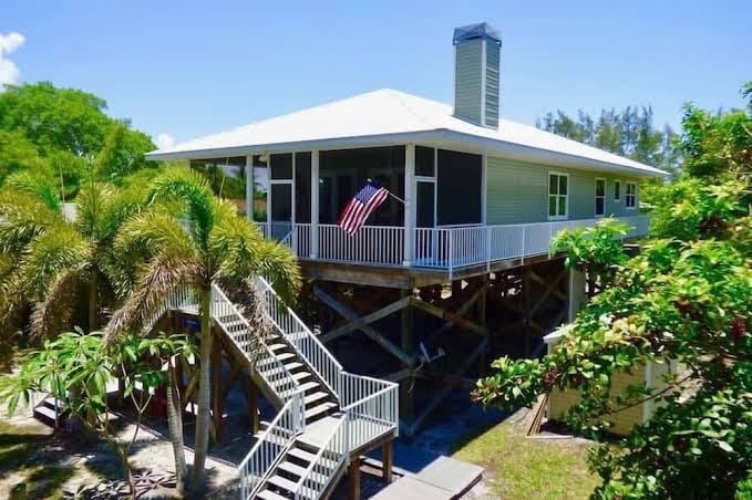 3 bed 2 bath Beach House near Boca Grande with Pool + Sauna + Spa + Mini Golf, photo 2