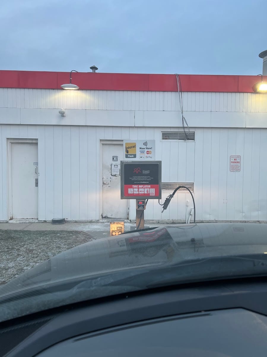 Petro-Canada & Car Wash, photo 3