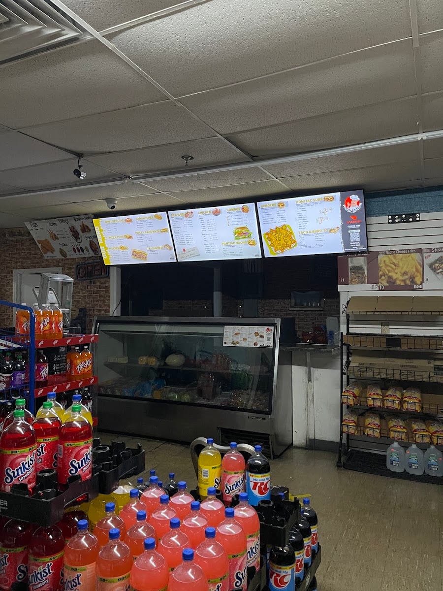 Pontiac Food Market, photo 3
