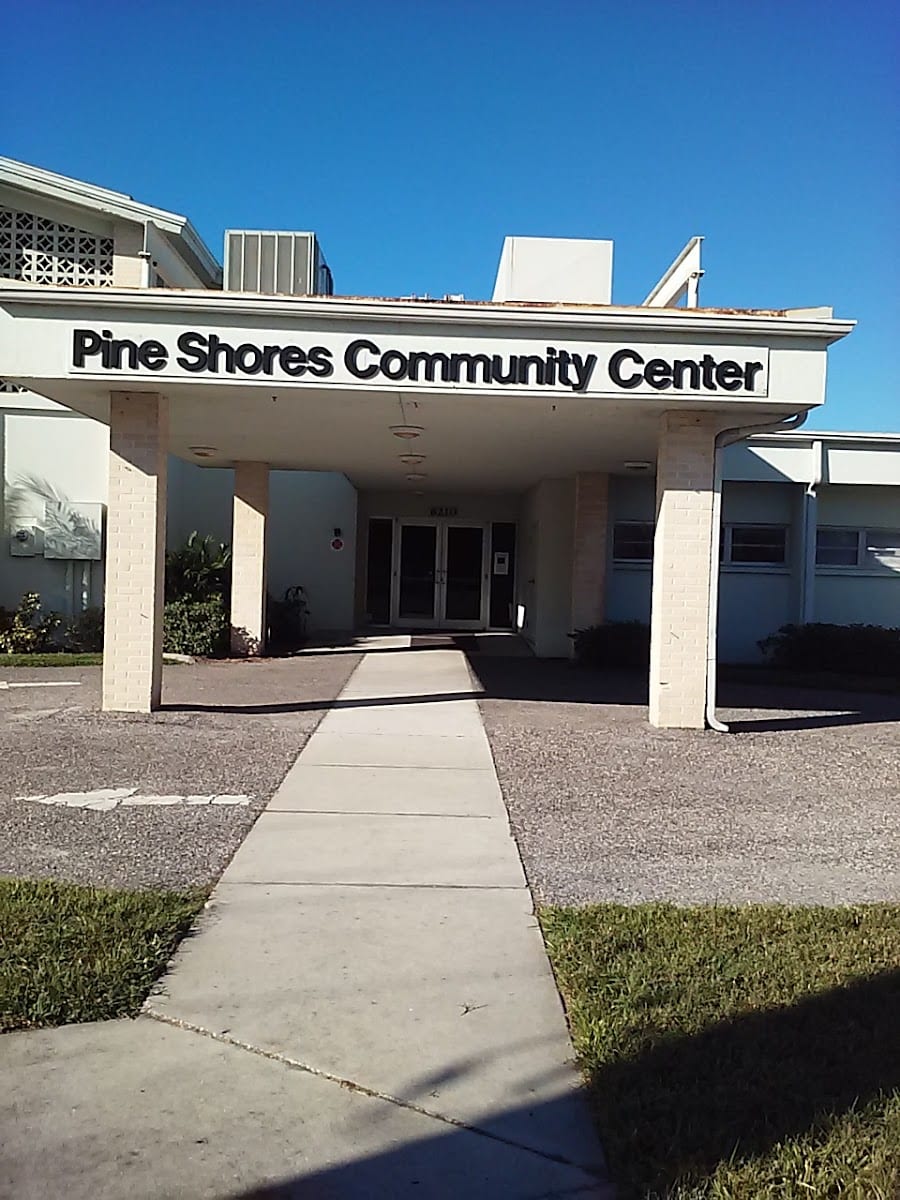 Pine Shores Community Center, photo 3