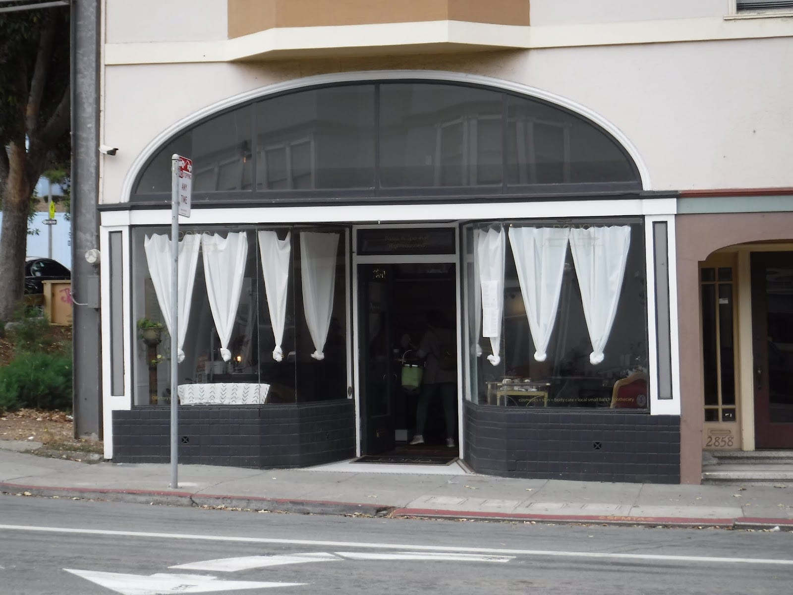 Pono A Skincare & Waxing Boutique, photo 3