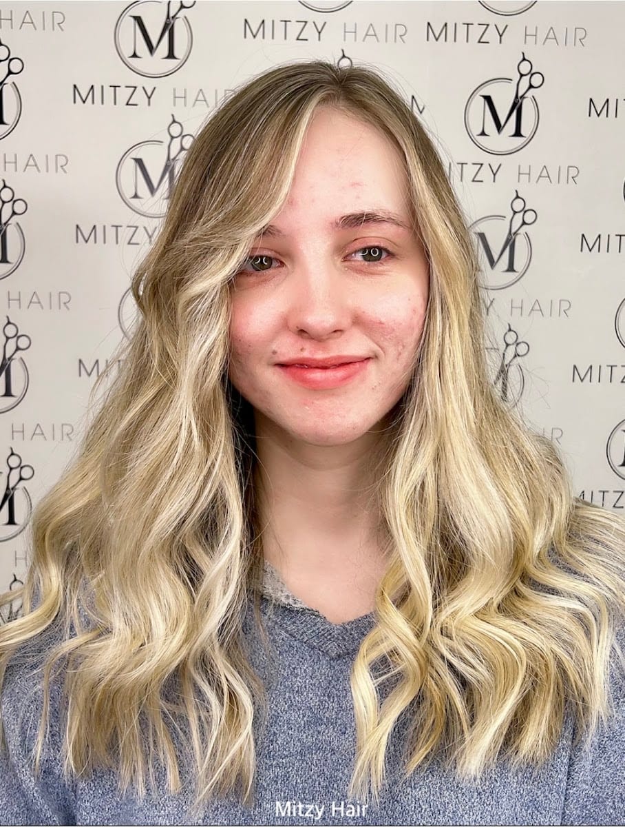Mitzy Hair, photo 3