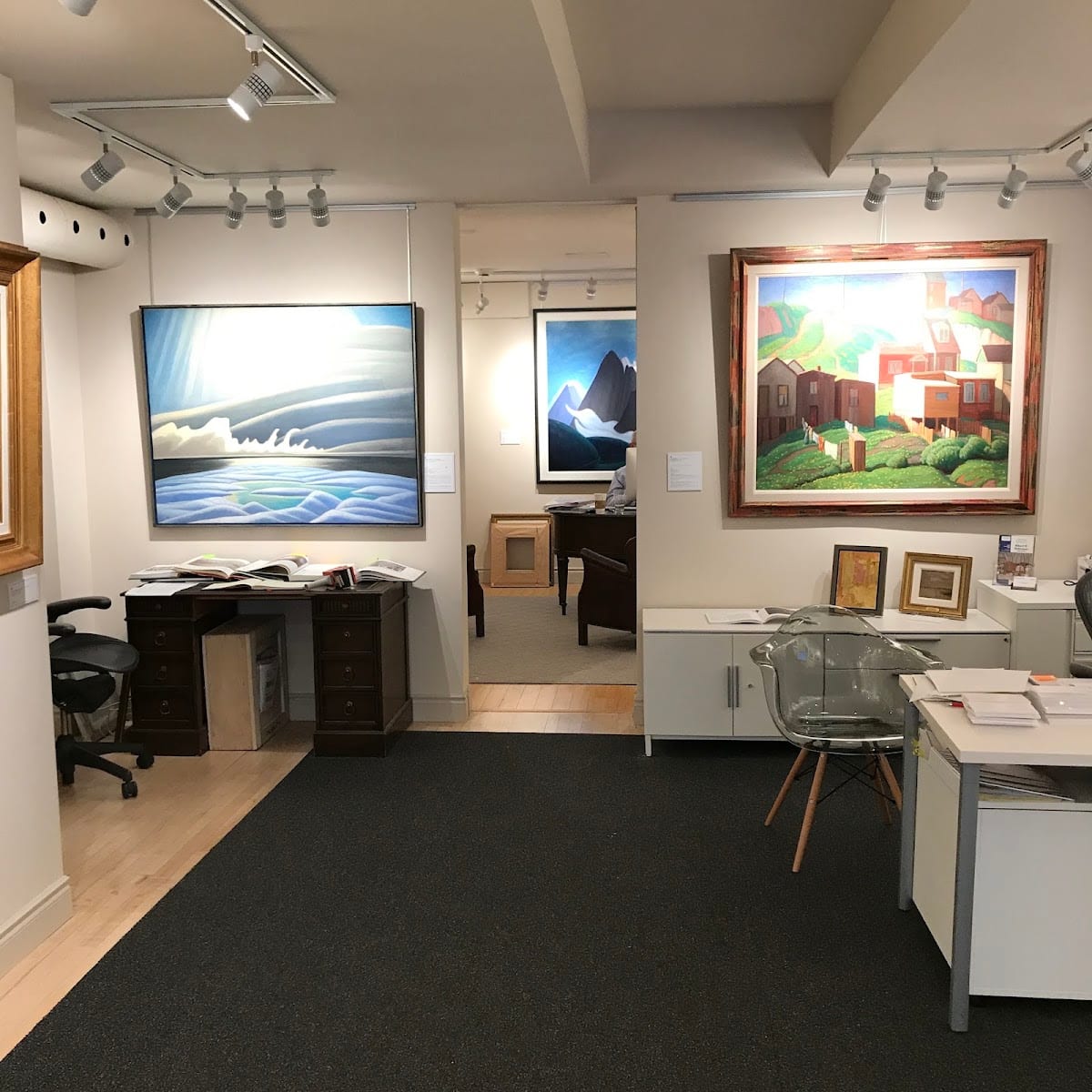Alan Klinkhoff Gallery, photo 4