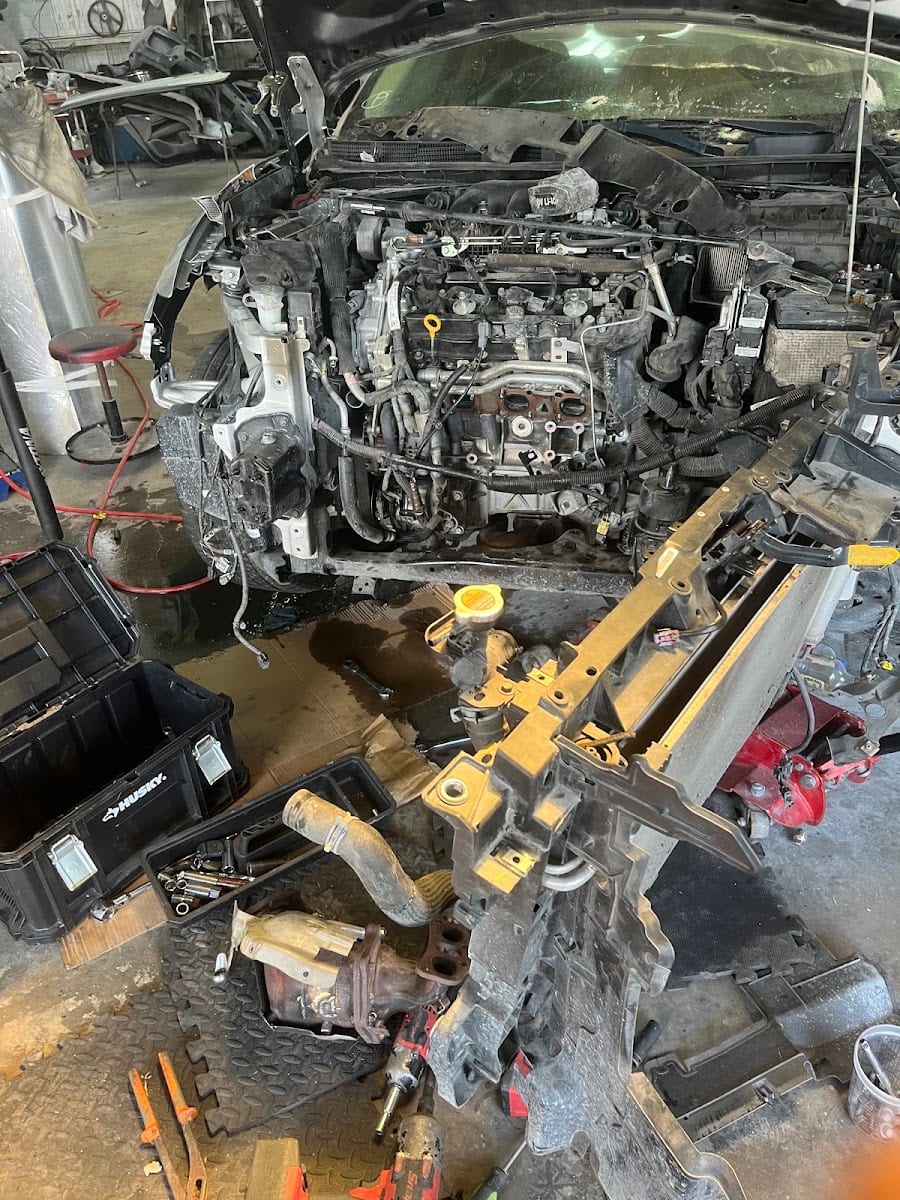 Zoe To Go Mechanic & Auto Body