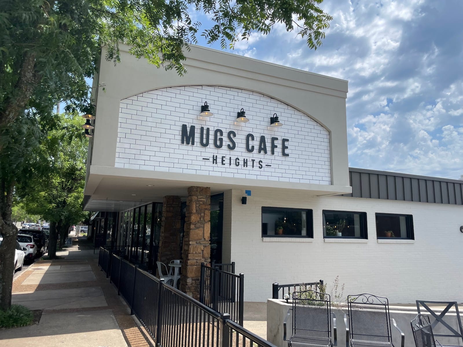 Mugs Cafe | Heights