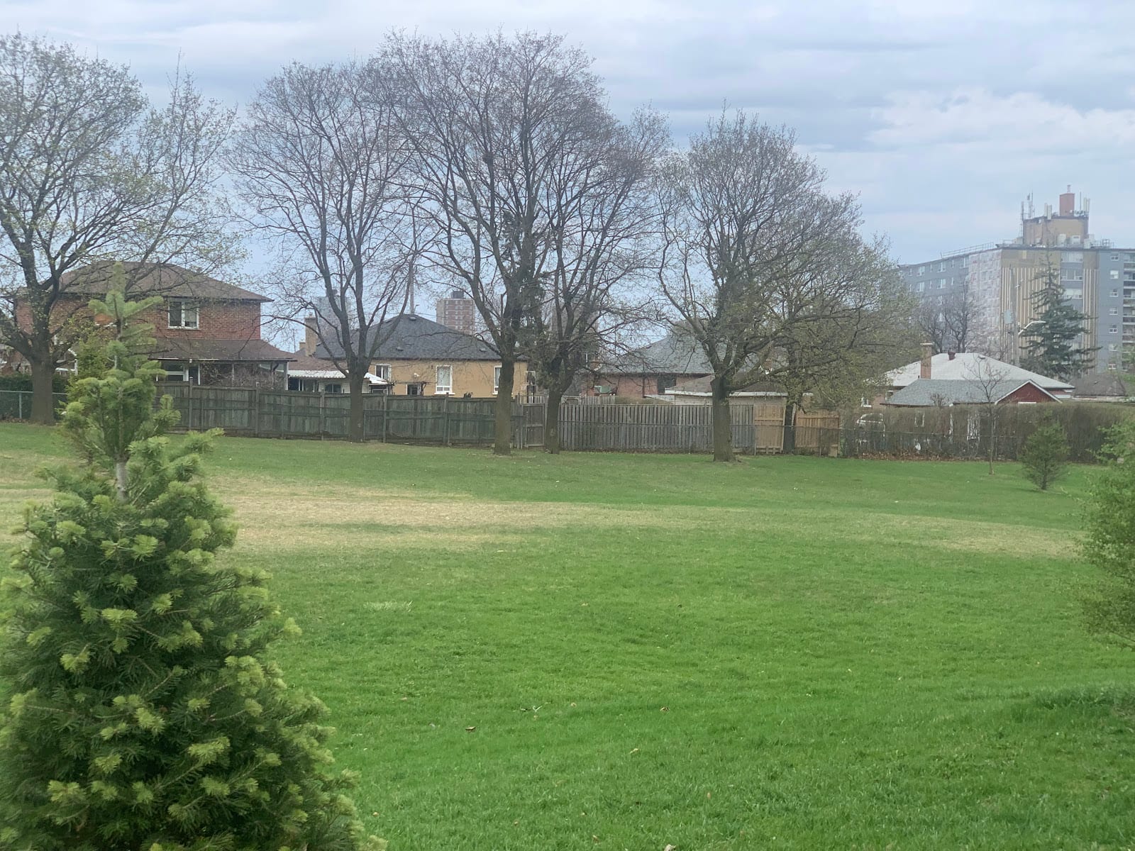 Heathrow Park Playground, photo 3