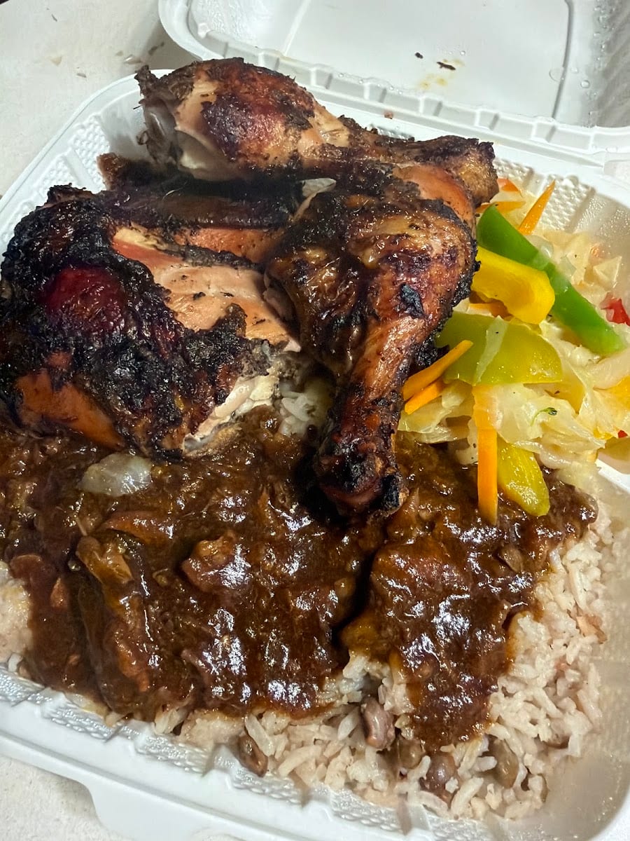 Fuzzy 55 Jamaica & International Restaurant, photo 4