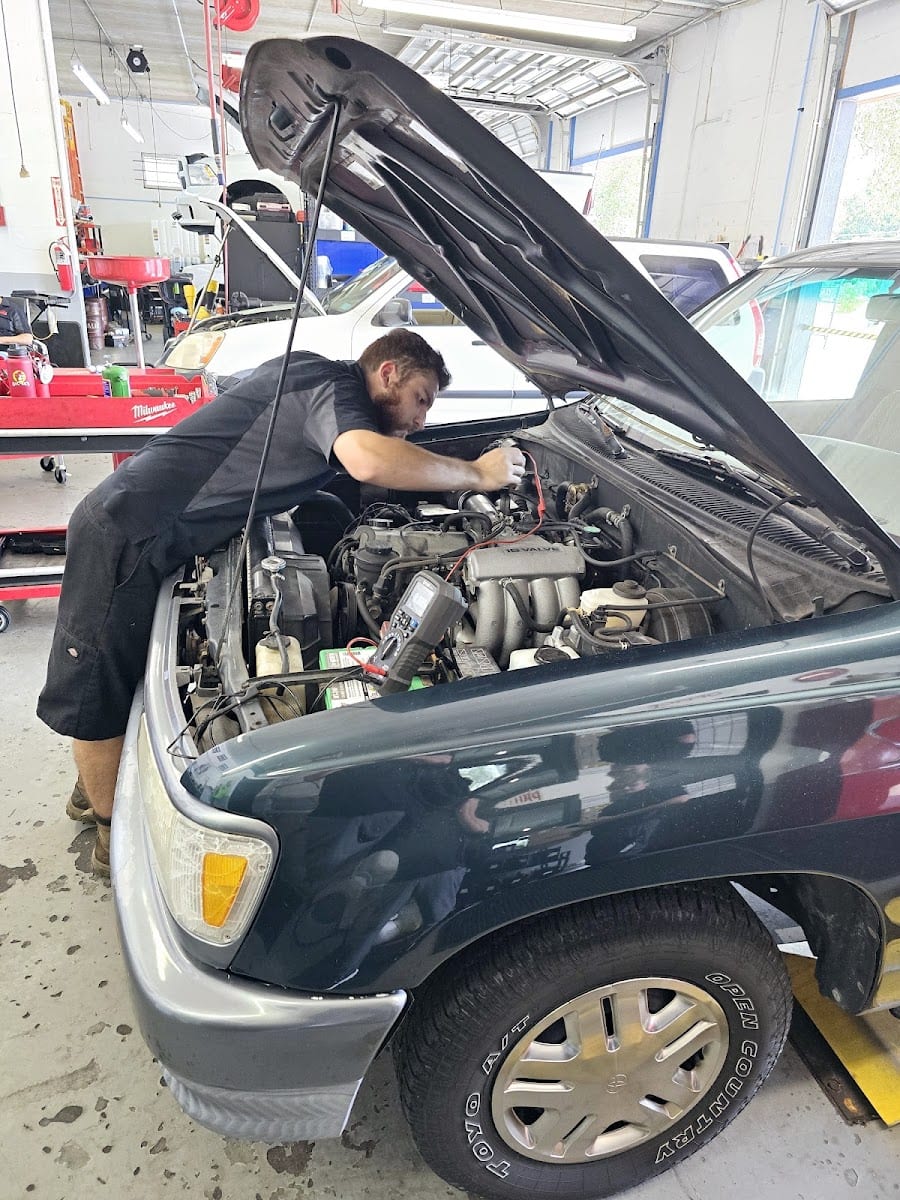 Dave's Auto Repair, photo 4