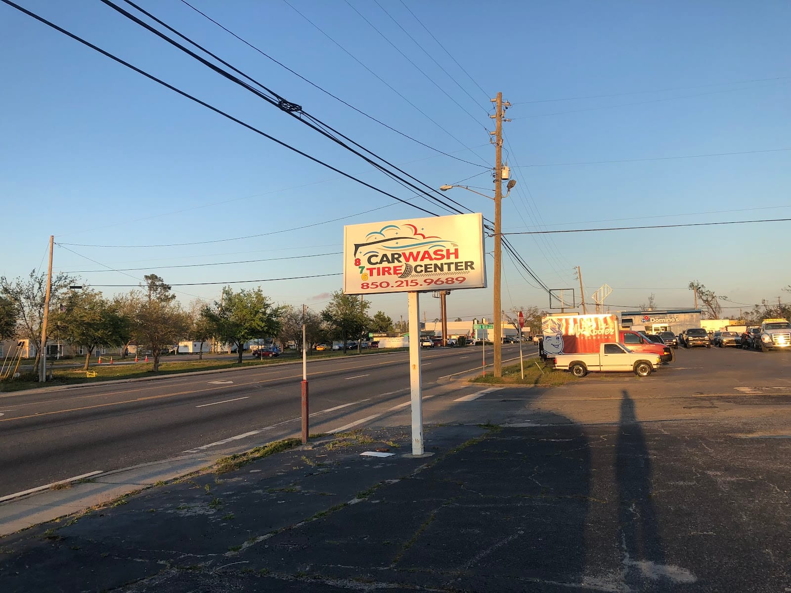 876 car wash tire center, photo 3