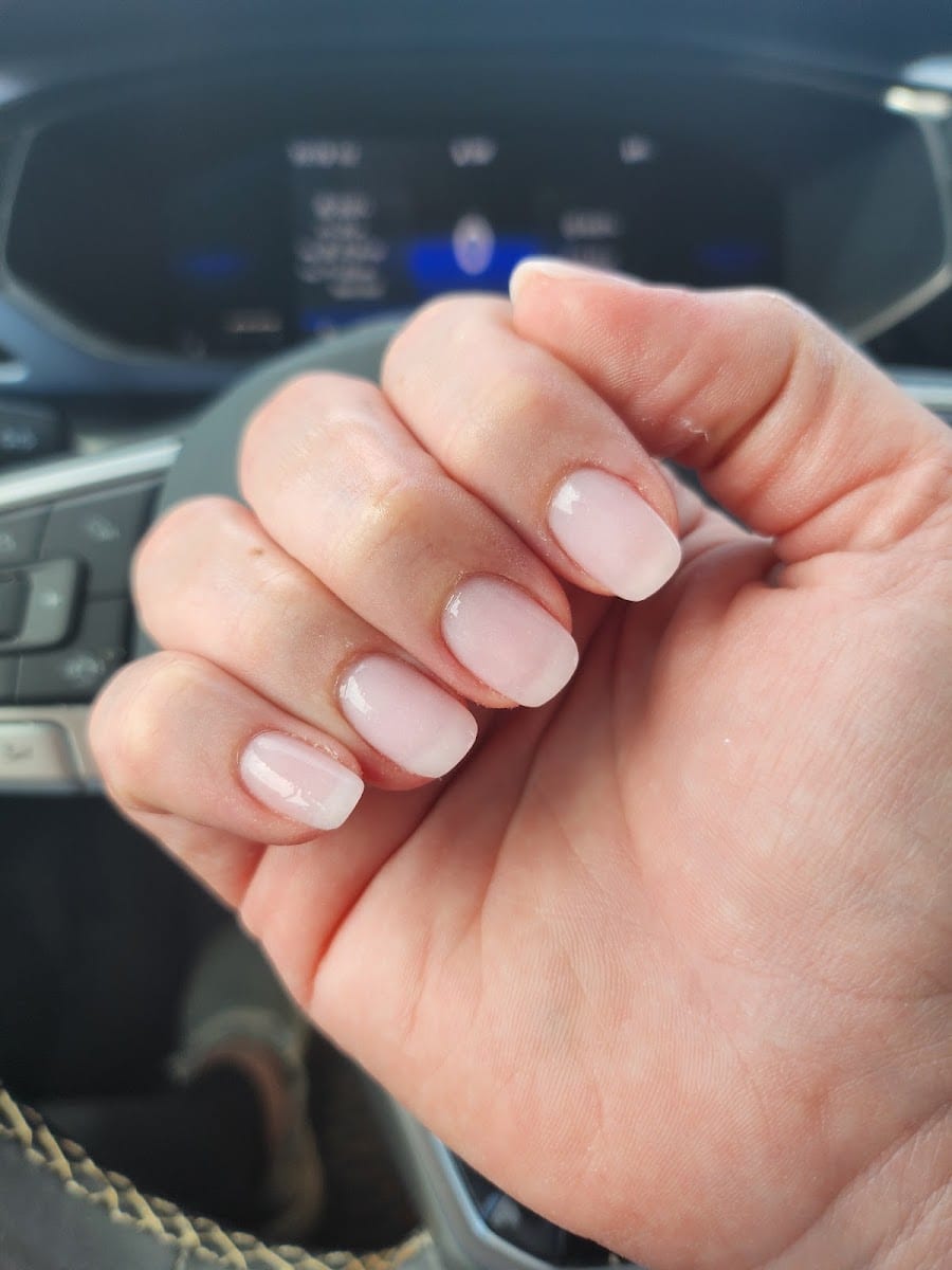 Pretty Nails & Spa