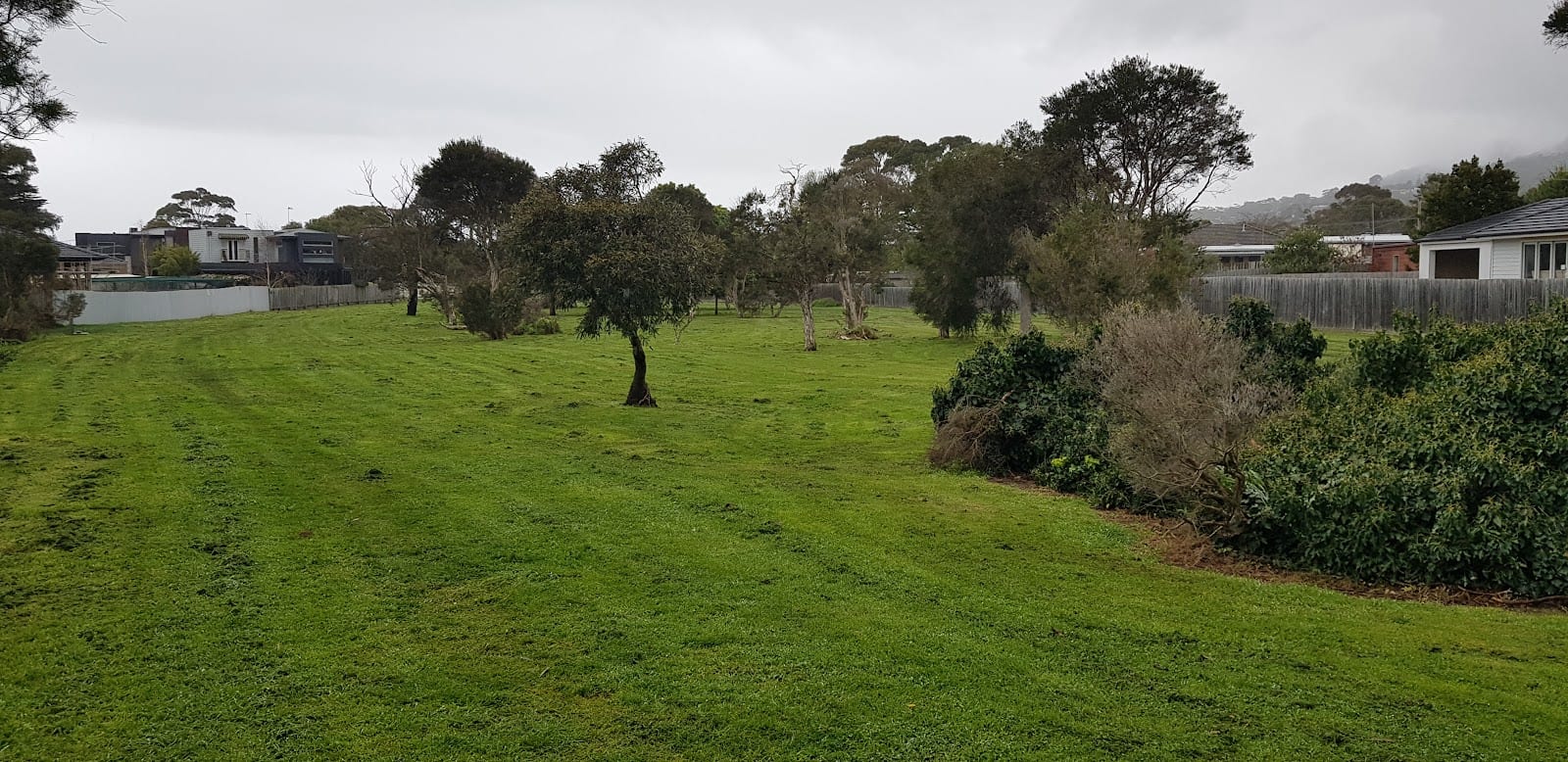 Woodvale Reserve Fenced Off Leash Dog Park