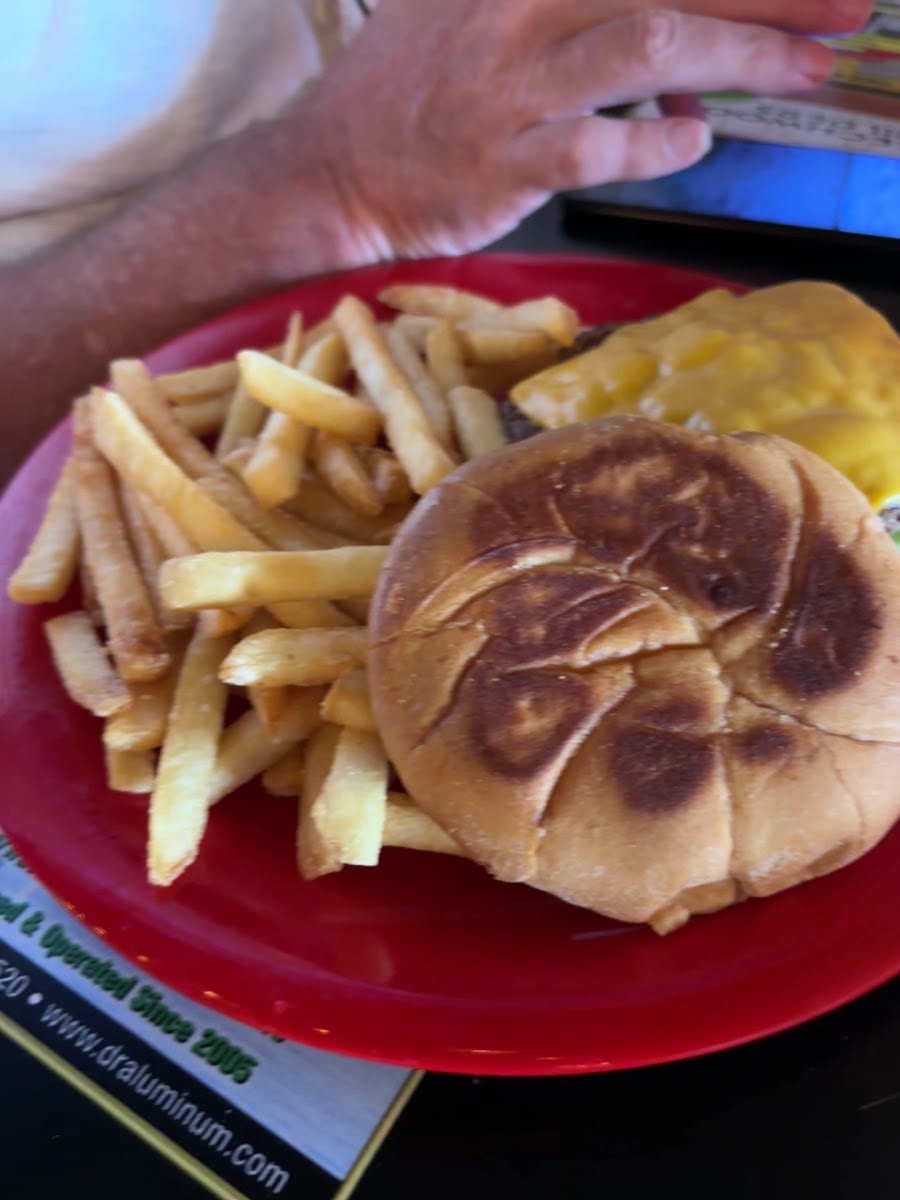 BrewBurgers Back Porch, photo 3