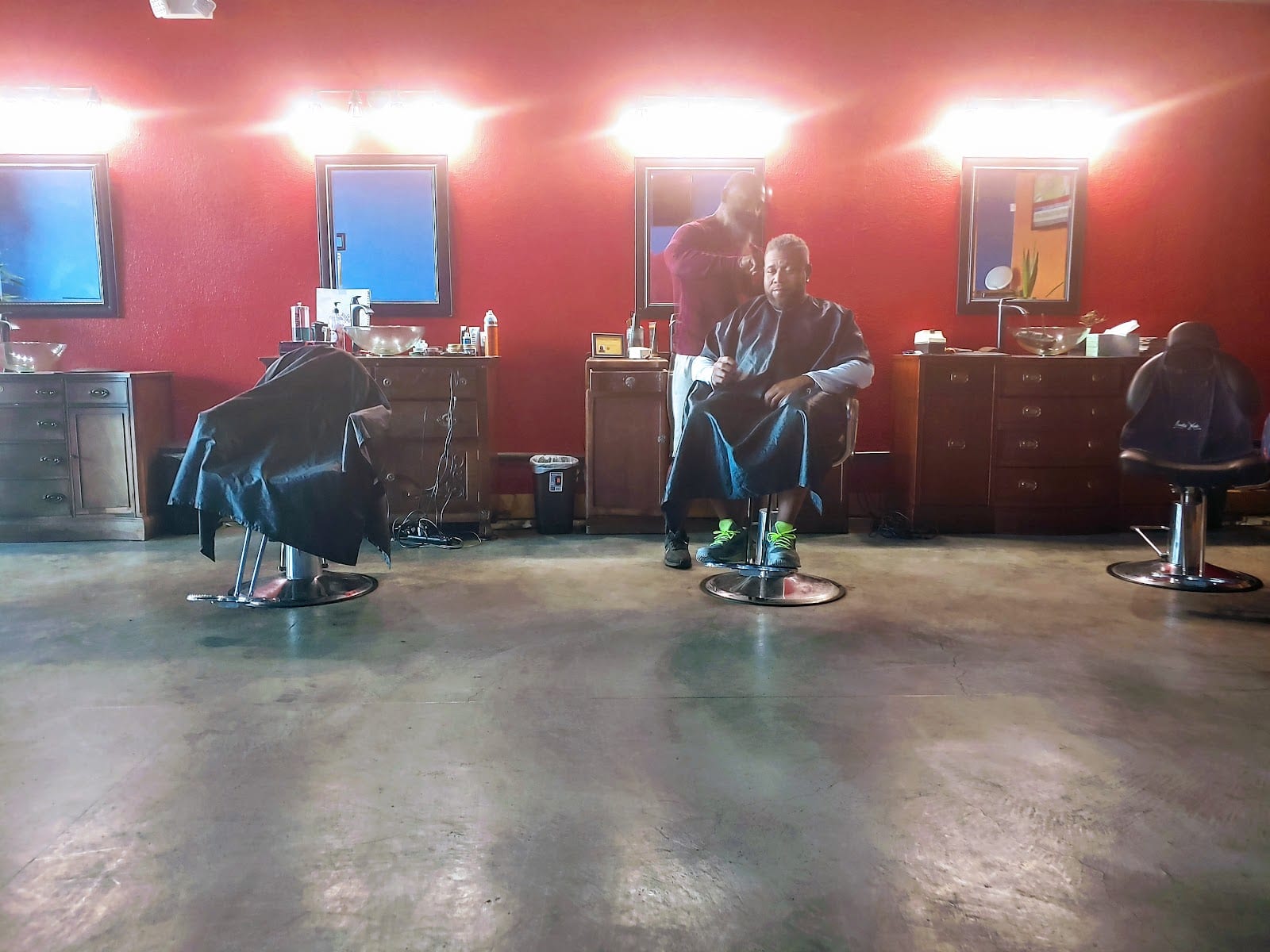 Lovely Kuts Barber Shop, photo 4