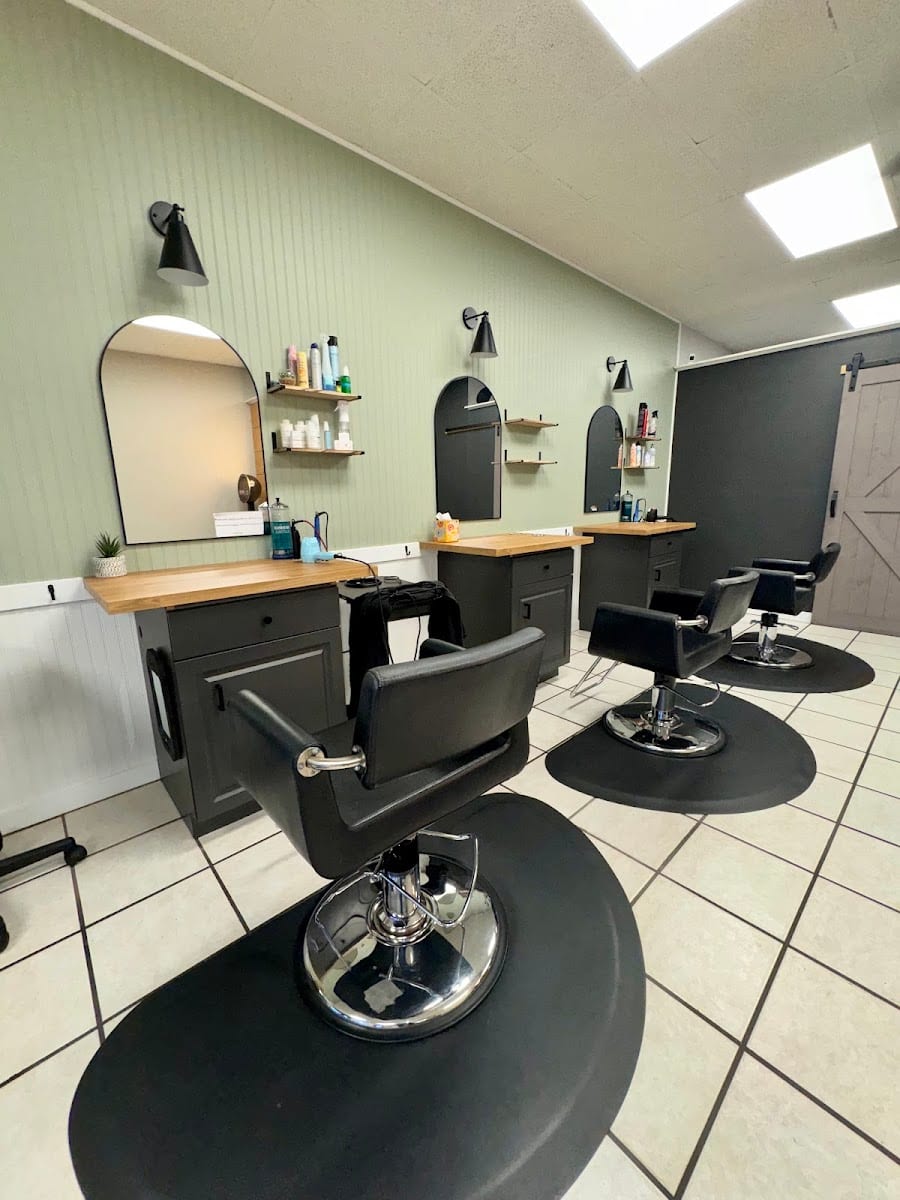 Color Bar Salon Studio