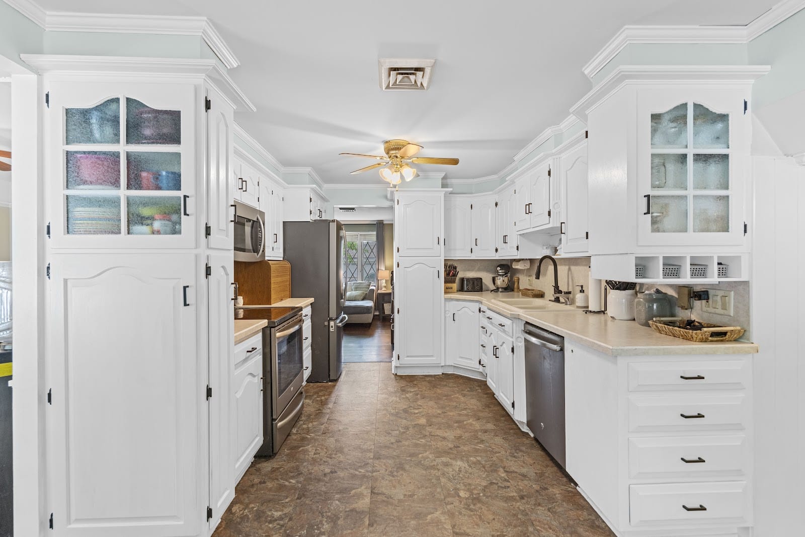Dylan Smith – J. Carroll Molloy Realtor, LLC