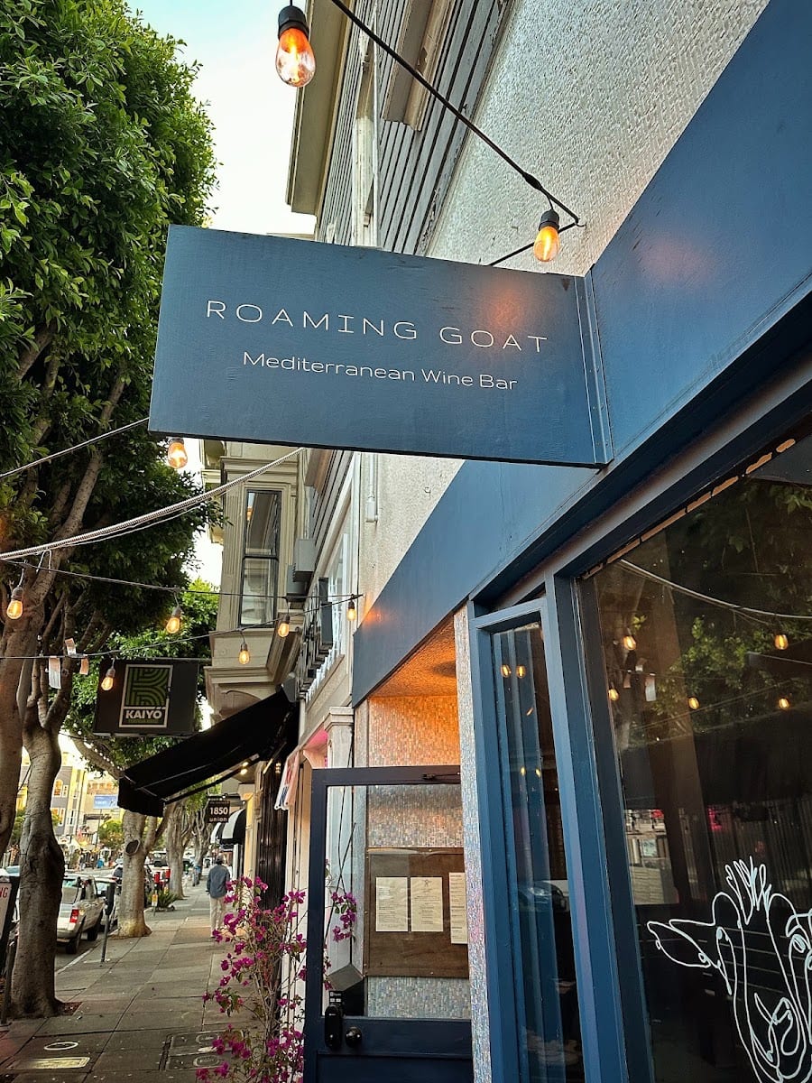 Roaming Goat, photo 2