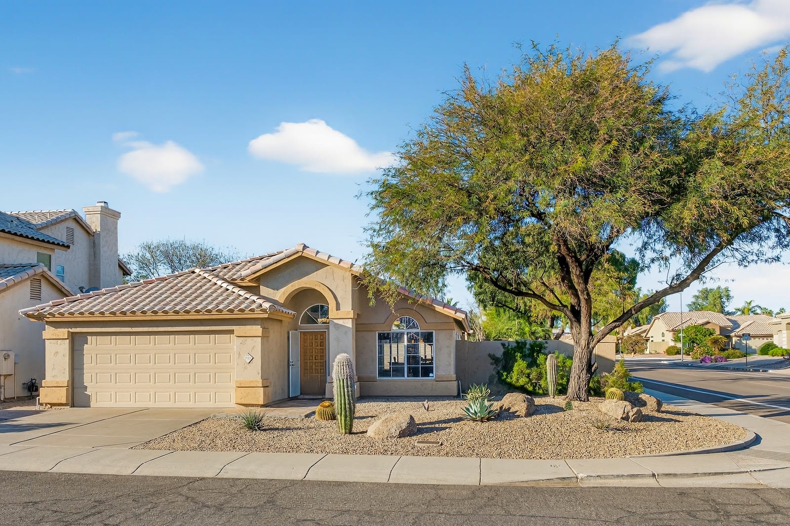 Coldwell Banker Realty - Sandi Hess, Realtor, photo 3