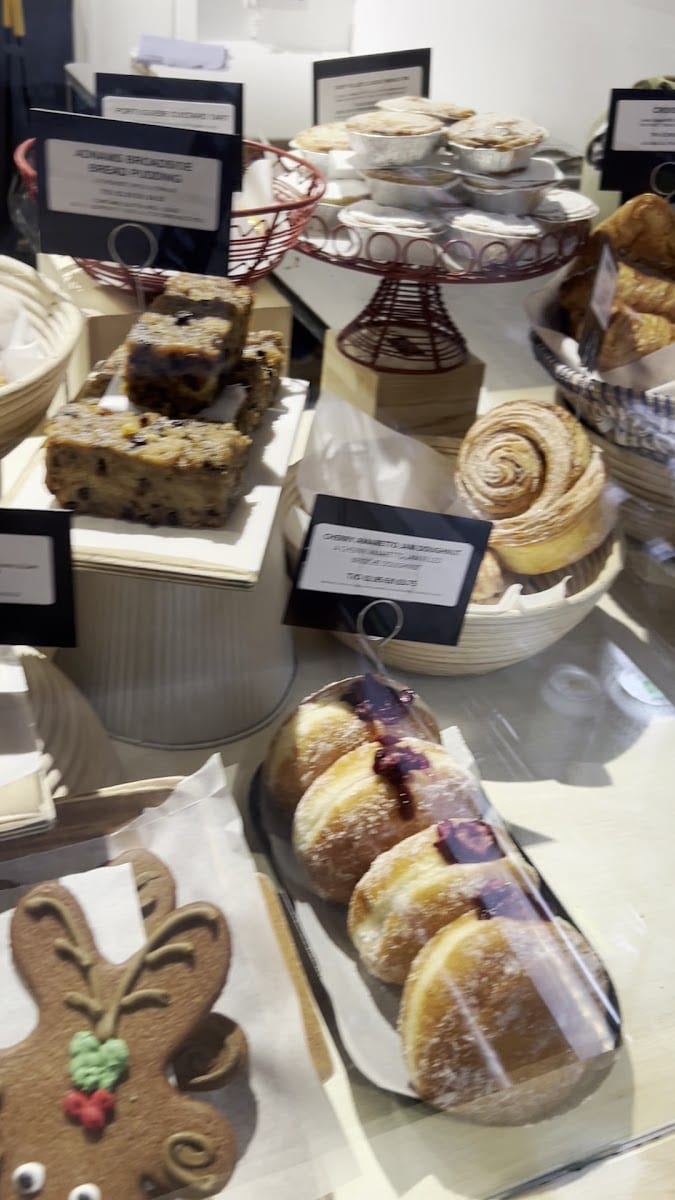 Two Magpies Bakery, photo 2