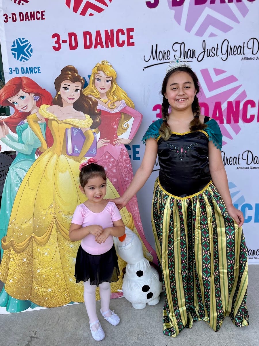 3-D DANCE, photo 4