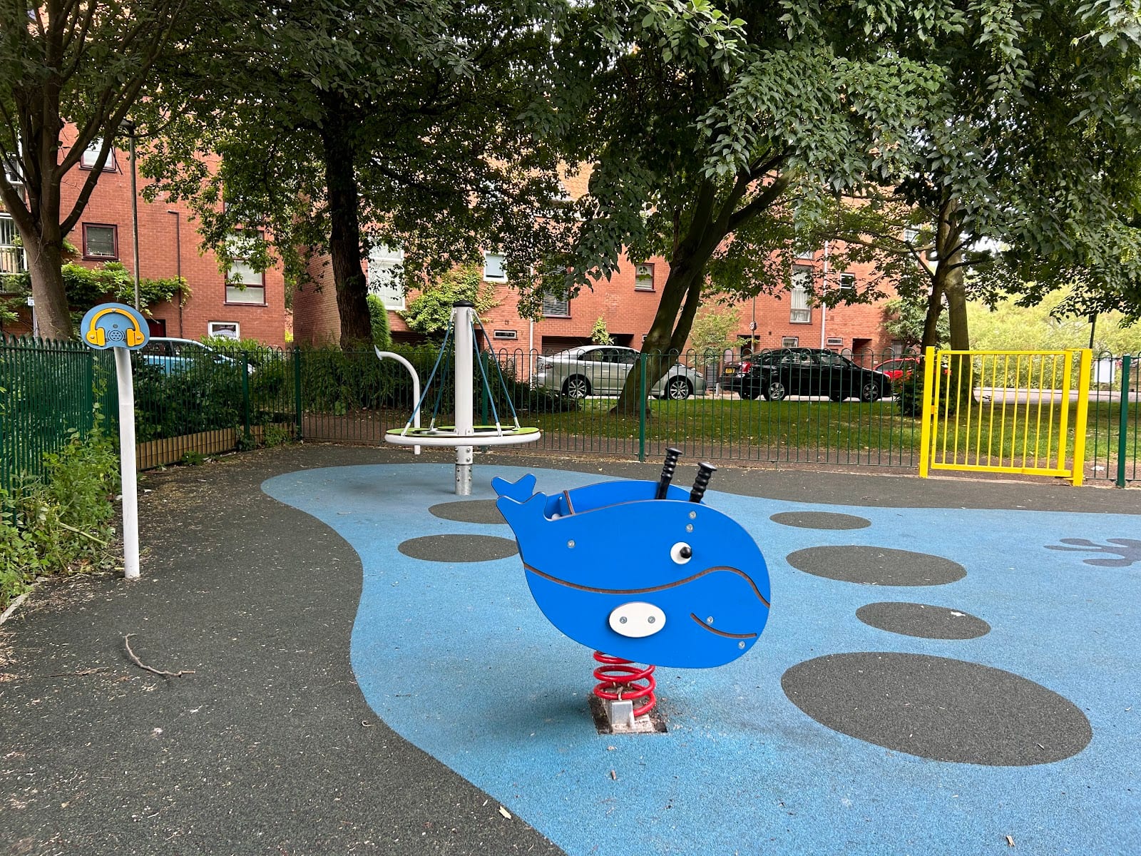 St George's Green, photo 3