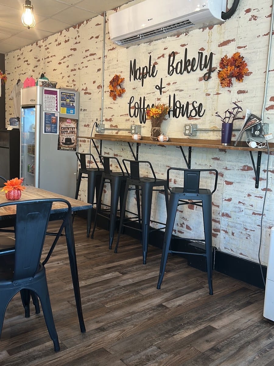 Maple Bakery & Coffee House