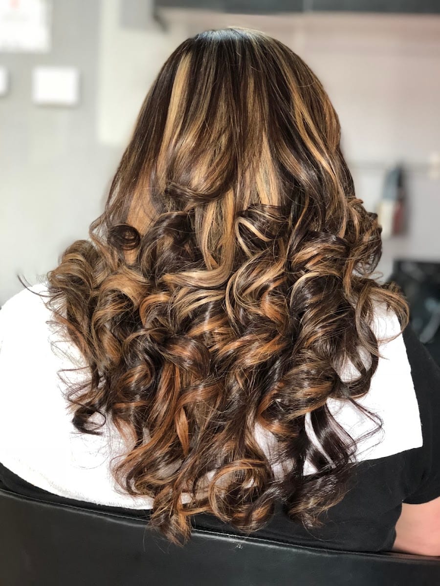 Fama Barber Shop and Beauty Salon