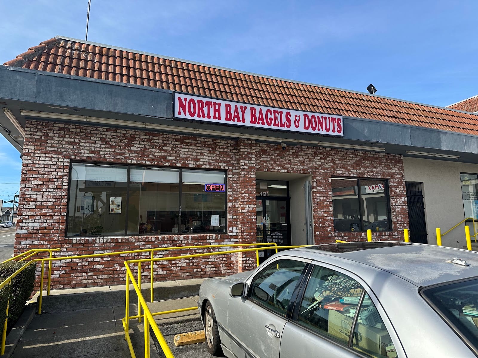 North Bay Bagels and Donuts