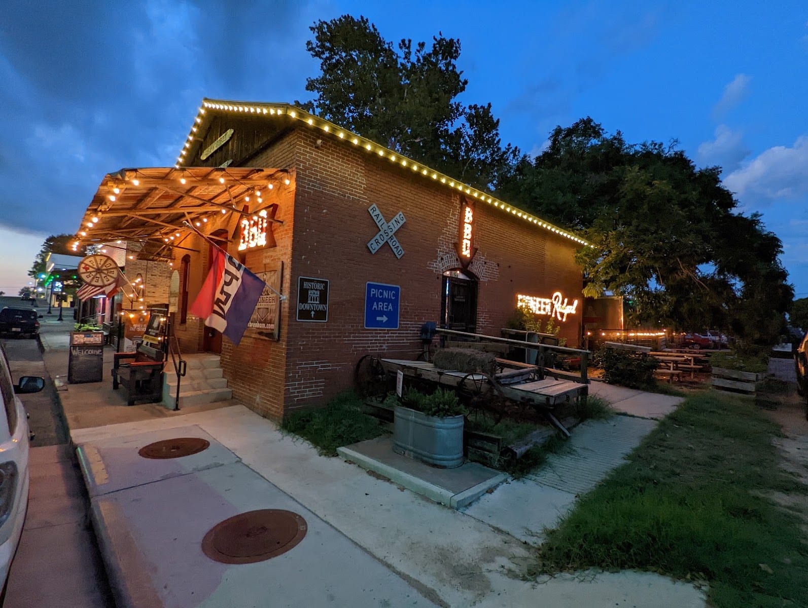 Pioneer Smokehouse