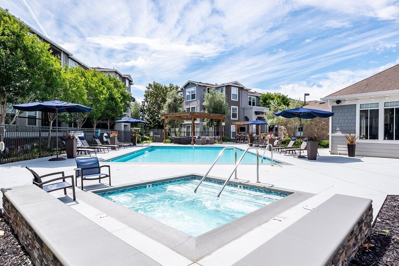 Montrachet Apartments, photo 3