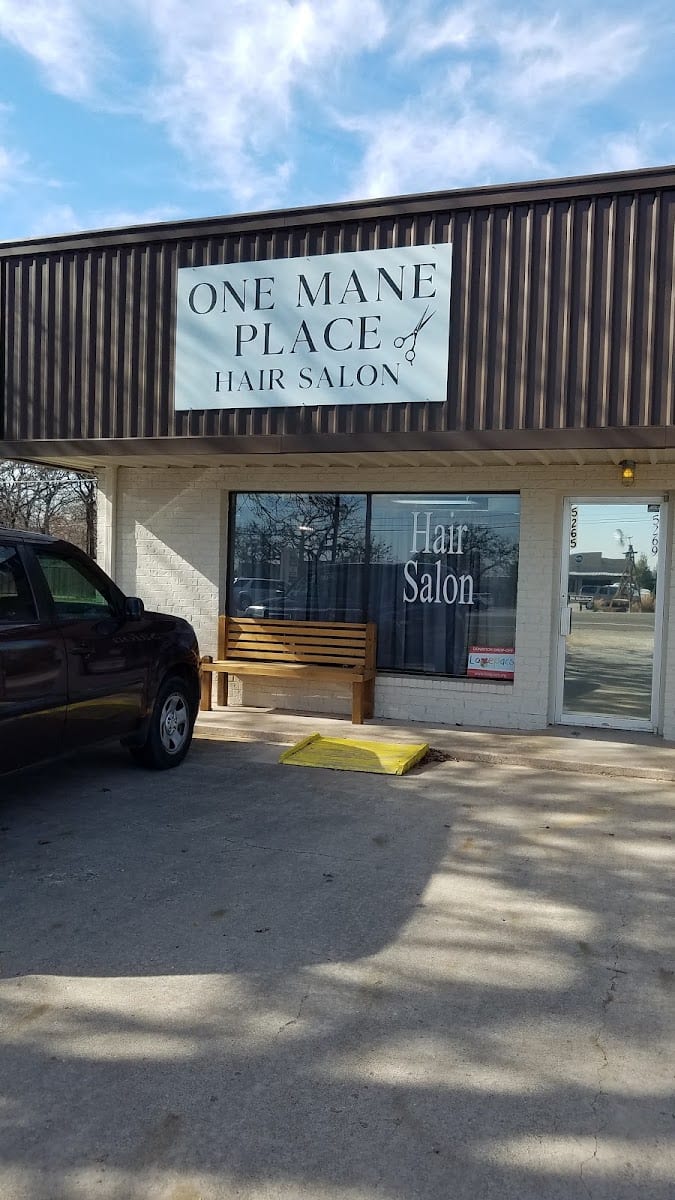 One Mane Place Hair Salon, photo 2