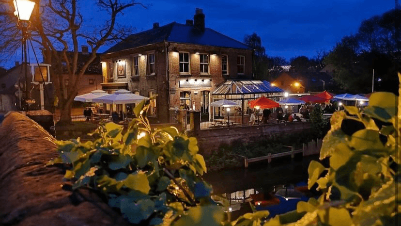 The Red Lion Bishopgate, photo 2