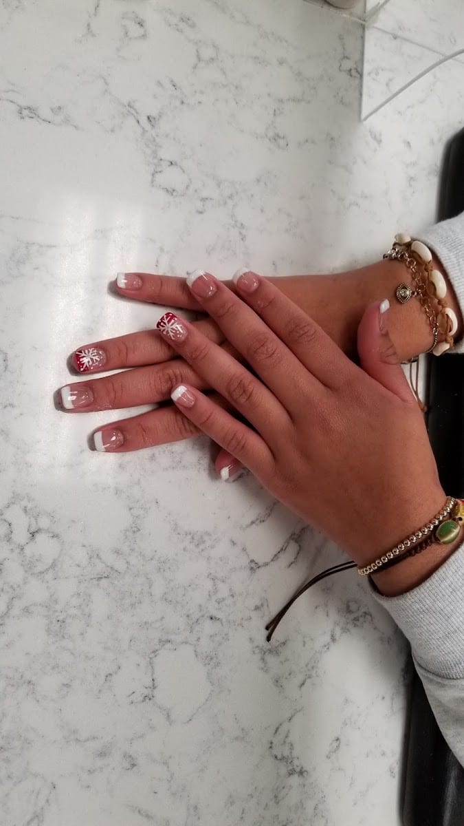 Exquisite Nails
